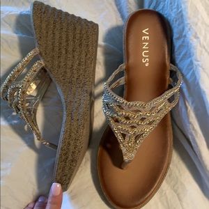 NWOT Gold sandals by Venus
